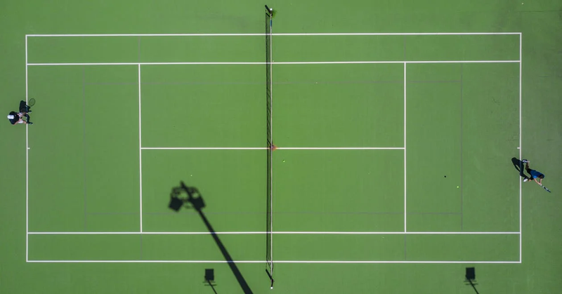 a Birdseye view of a tennis court