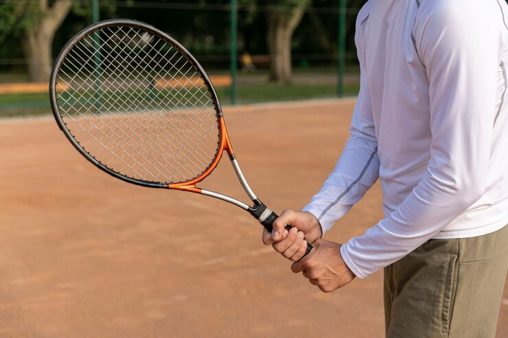 SGS - how to regrip a tennis racket 1.png