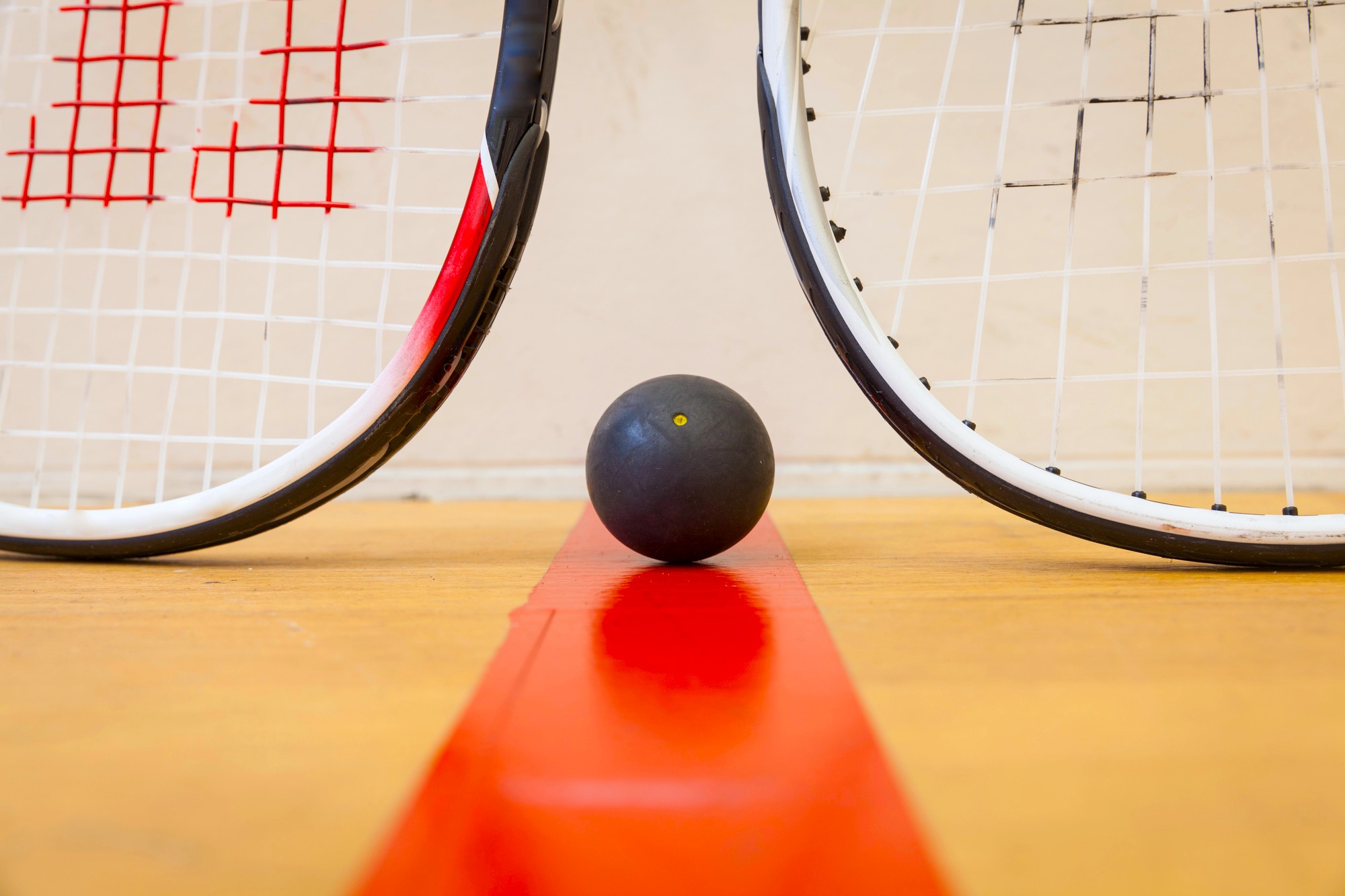 Key Differences Between Squash and Racquetball