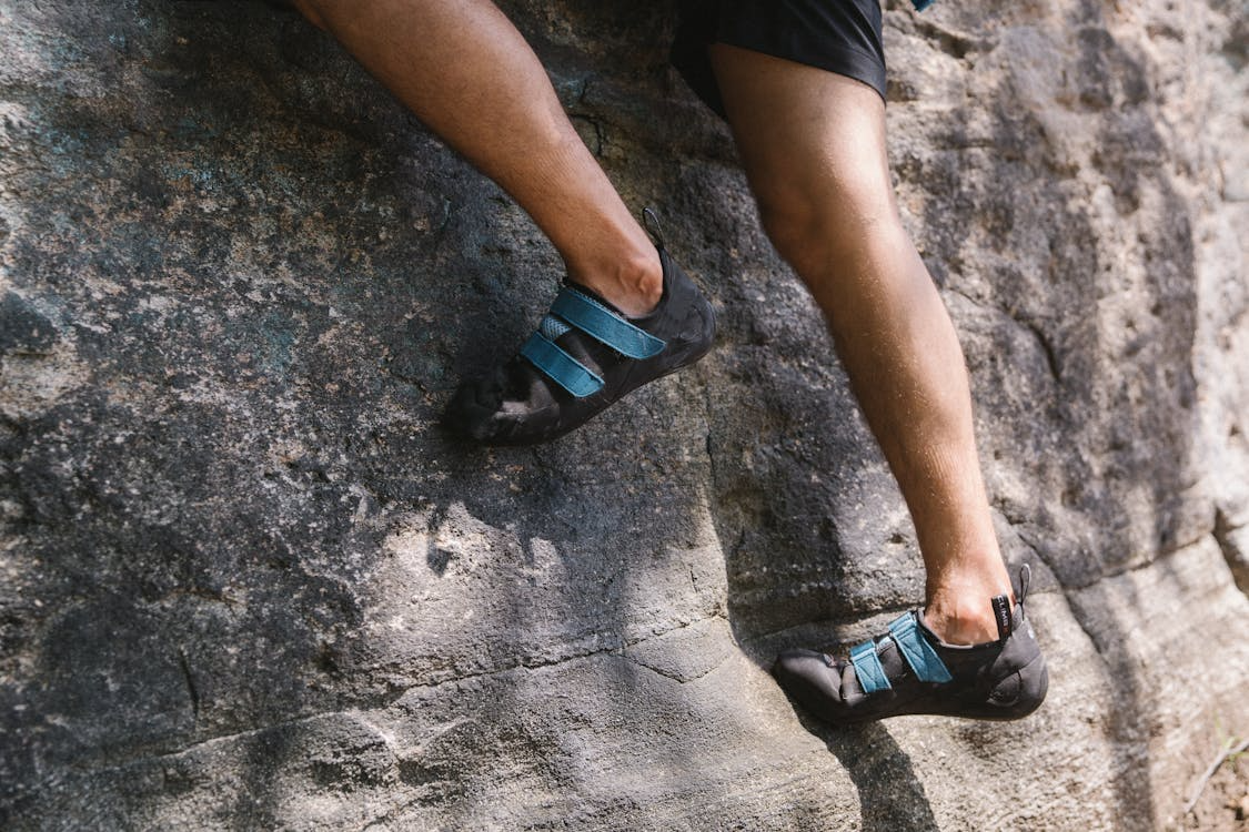 Quick Guide on How to Size Climbing Shoes