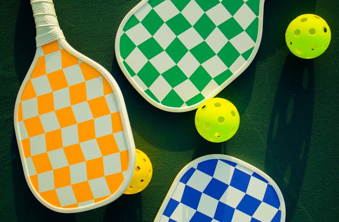 SGS - how to pick a pickleball paddle 1.jpg