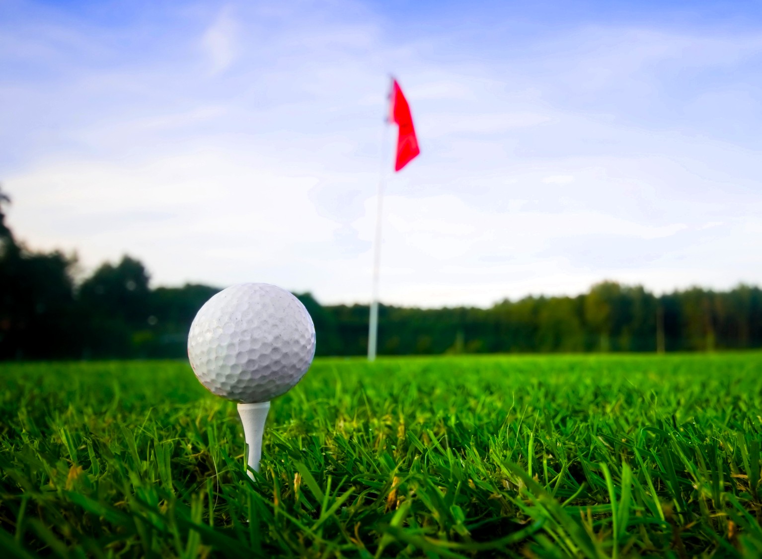 5 Beginner Tips on How to Get Better at Golf